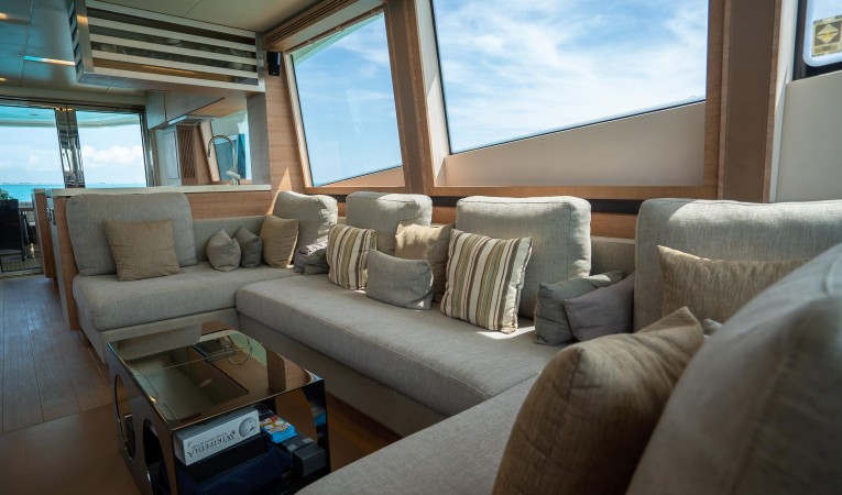 76 Monte Carlo Yachts 