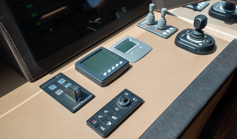 76 Monte Carlo Yachts 