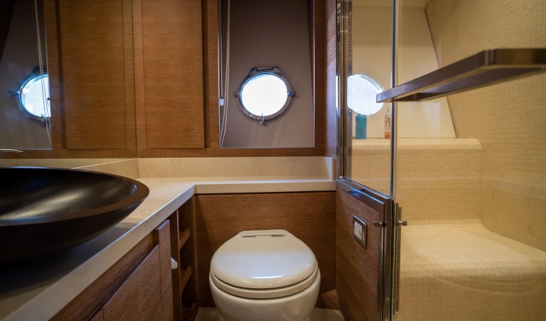 76 Monte Carlo Yachts 