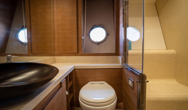 76 Monte Carlo Yachts 