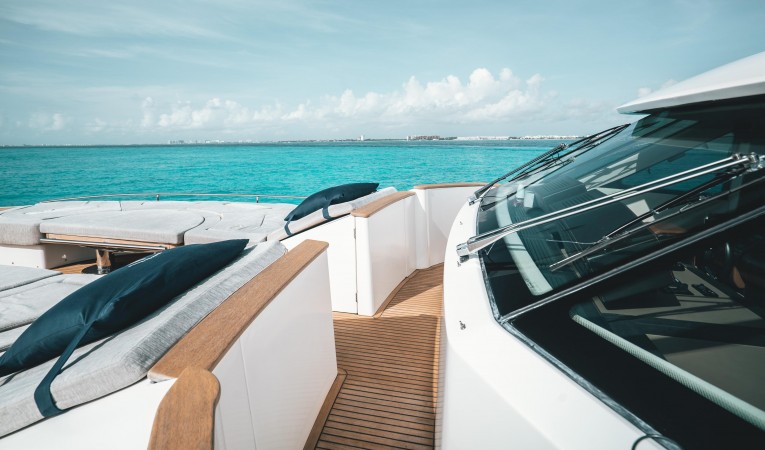 76 Monte Carlo Yachts 