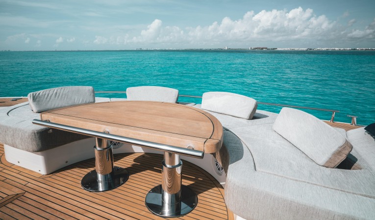 76 Monte Carlo Yachts 