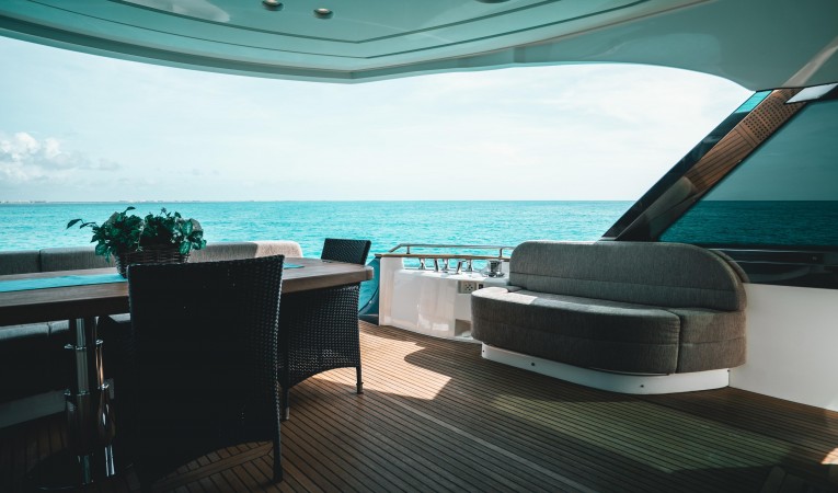 76 Monte Carlo Yachts 