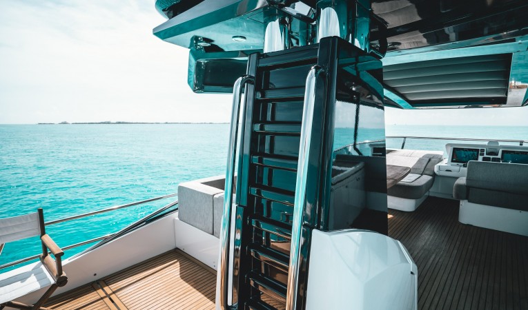 76 Monte Carlo Yachts 