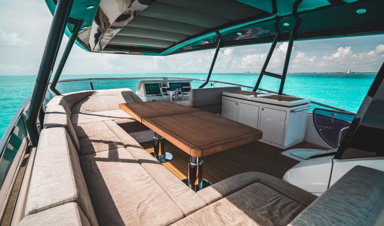 76 Monte Carlo Yachts 