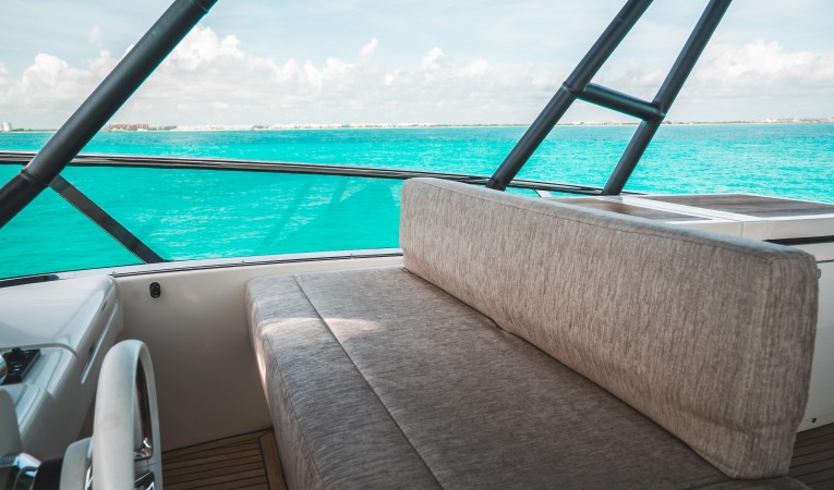 76 Monte Carlo Yachts 