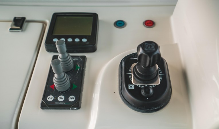 76 Monte Carlo Yachts 