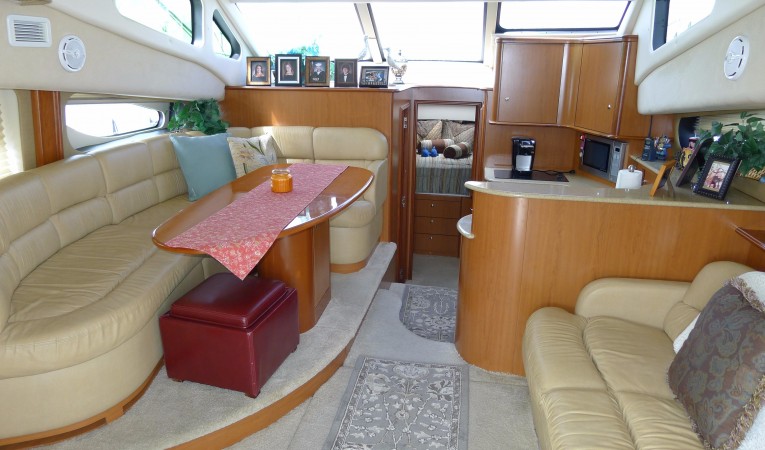 38 Silverton 