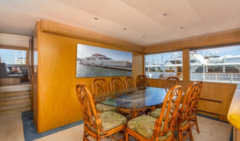 93 Nordlund Main Salon