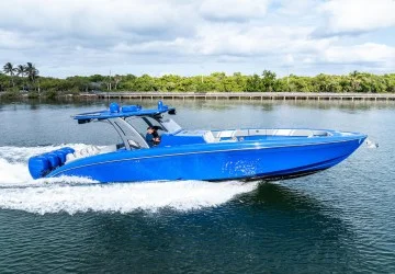 43' Midnight Express 2020
