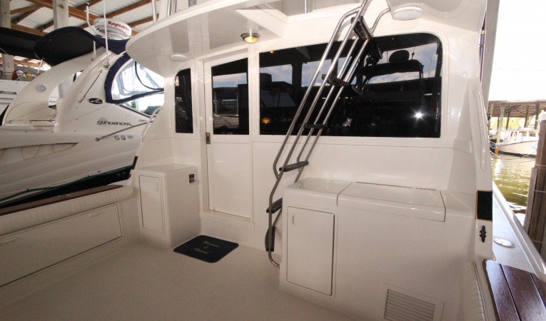 35 Ocean Yachts Cockpit 6