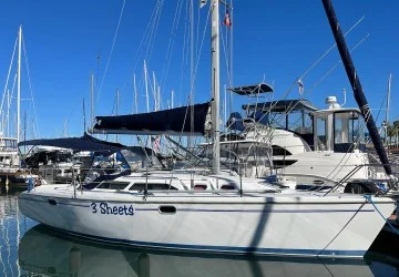 3 Sheets 32' Catalina 2001