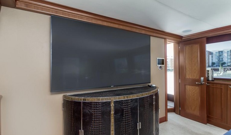120 Platinum Sky Lounge 62" flat screen