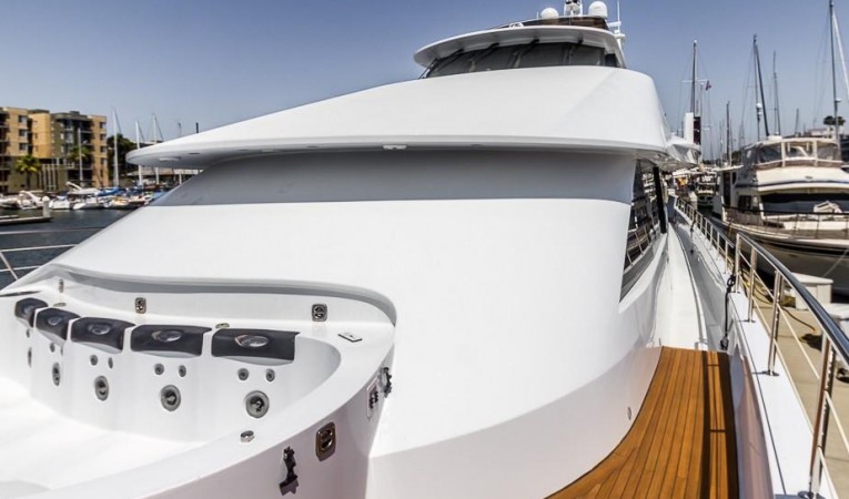 120 Platinum Port Walkway