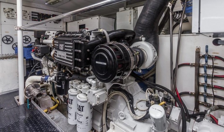 120 Platinum Caterpiller Diesels 1000hp