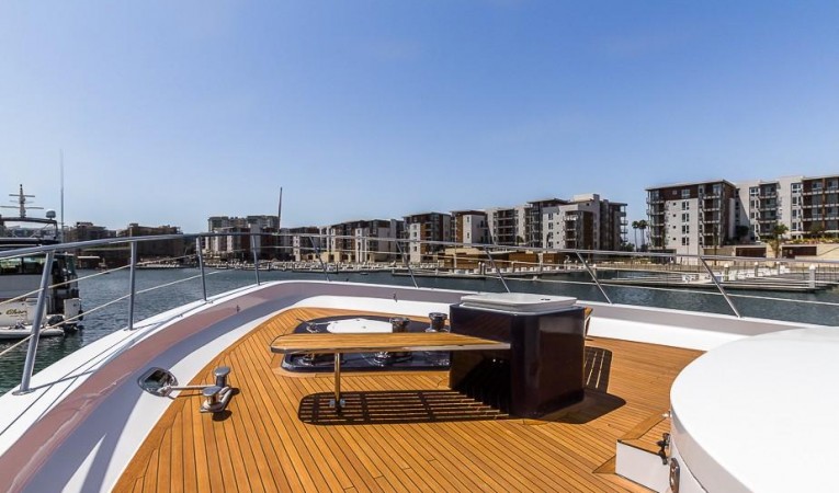 120 Platinum Bow Seating