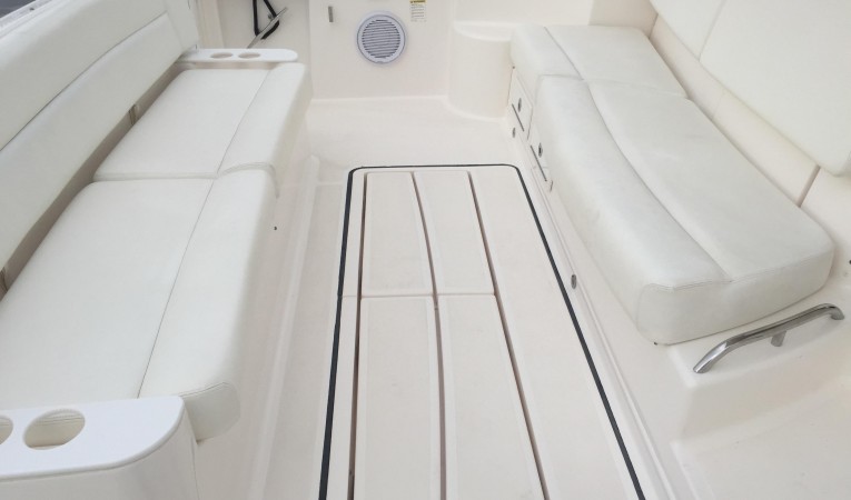 44 Tiara Cockpit View #2