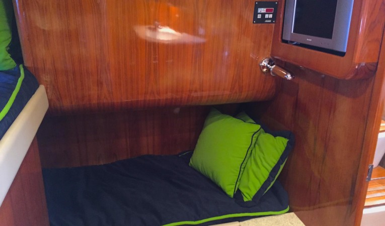 44 Tiara Guest Stateroom