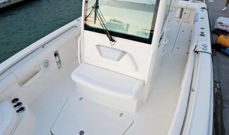 32 Boston Whaler 