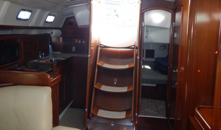42 Beneteau America 