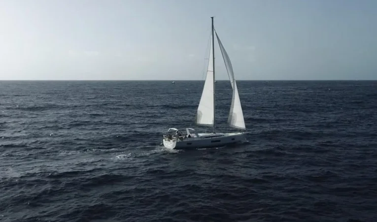 51 Beneteau 