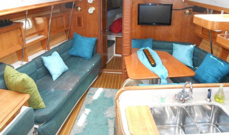 40 Catalina Salon