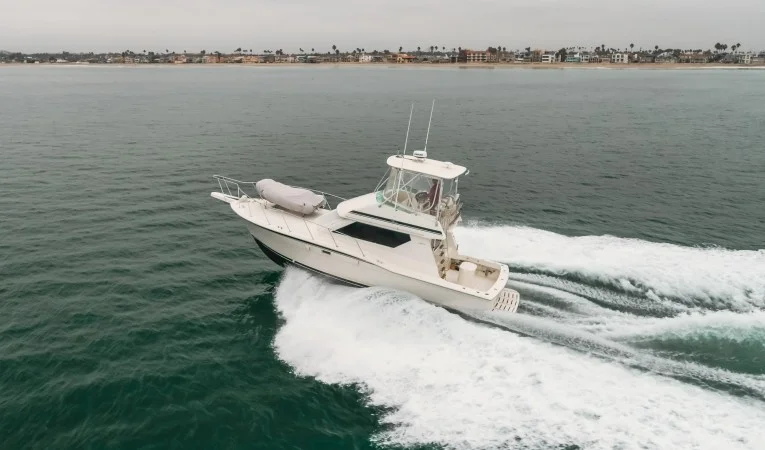 38 Hatteras 