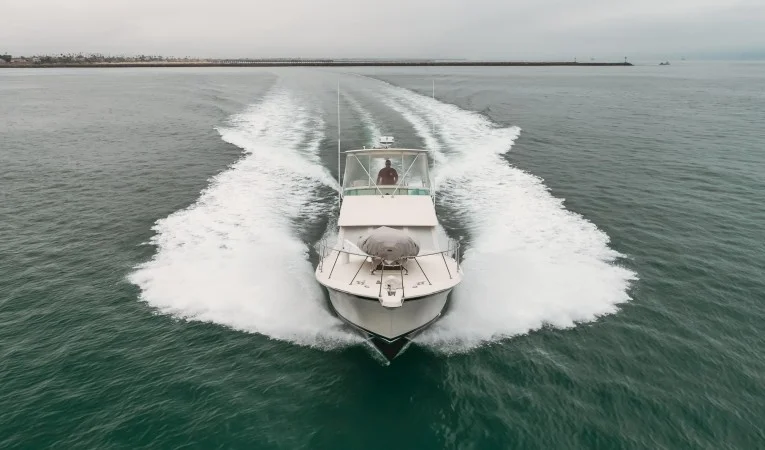 38 Hatteras 