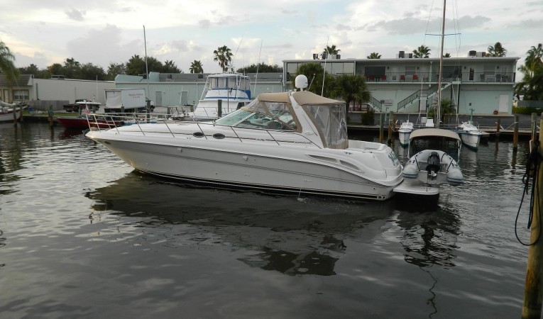 41 Sea Ray 