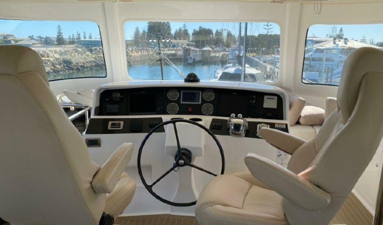 63 Powerplay Powerboats 