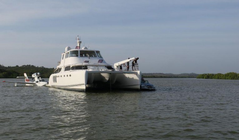 63 Powerplay Powerboats 