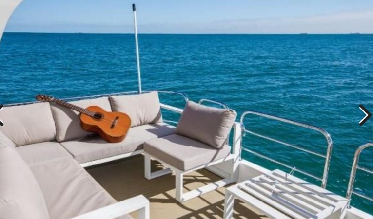 63 Powerplay Powerboats 