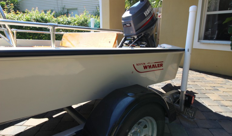 15 Boston Whaler 