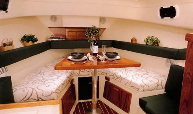 30 Mainship Manufacturer Provided Image