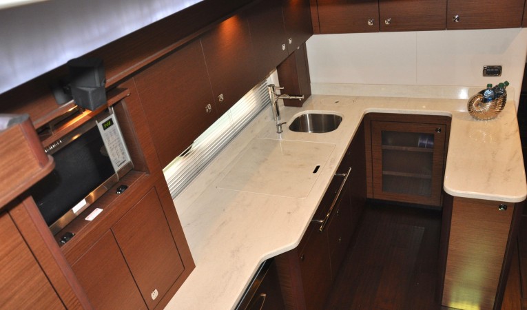 58 Sea Ray Galley