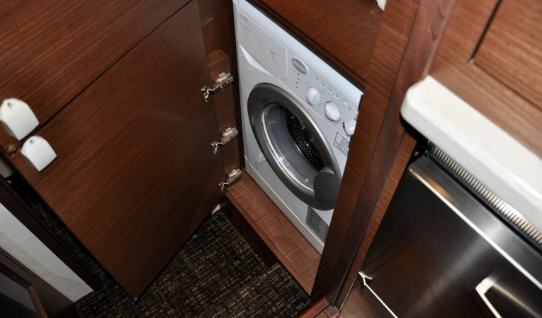 58 Sea Ray Washer Dryer