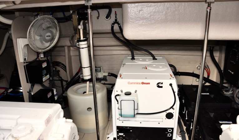 58 Sea Ray Generator