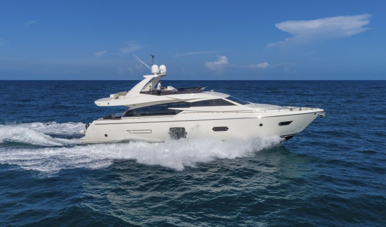 72 Ferretti Yachts 2012 72 Ferretti - Exottica