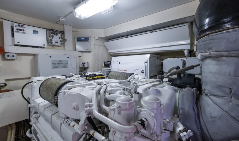 72 Ferretti Yachts 2012 72 Ferretti - Exottica