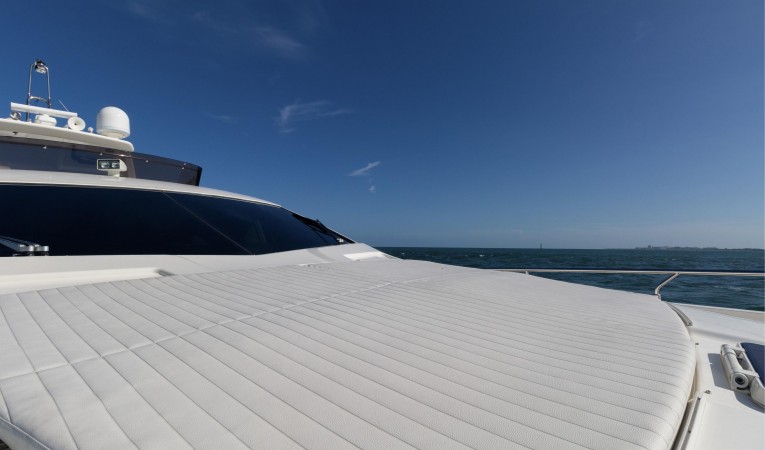 72 Ferretti Yachts 2012 72 Ferretti - Exottica