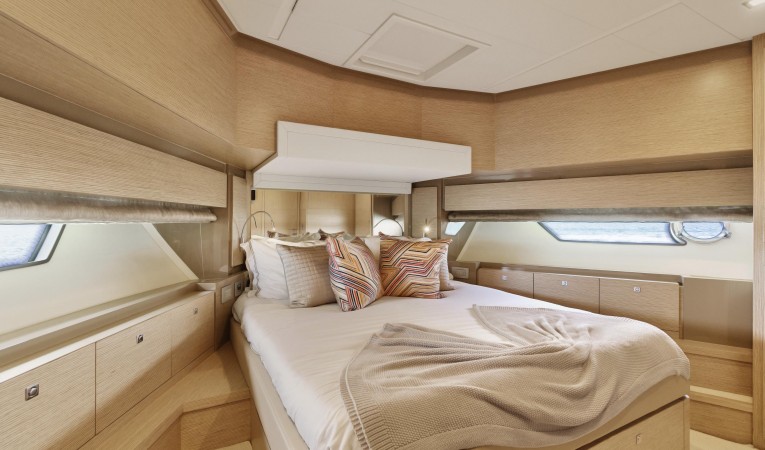 72 Ferretti Yachts 2012 72 Ferretti - Exottica