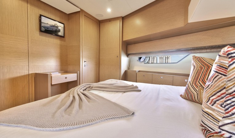 72 Ferretti Yachts 2012 72 Ferretti - Exottica