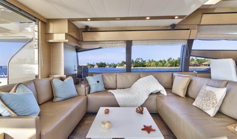 72 Ferretti Yachts 2012 72 Ferretti - Exottica