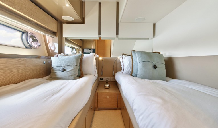 72 Ferretti Yachts 2012 72 Ferretti - Exottica