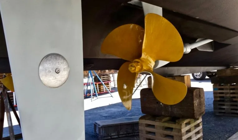 34 Silverton Running Gear