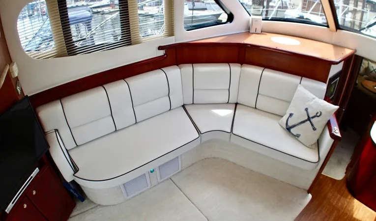 34 Silverton Salon Port