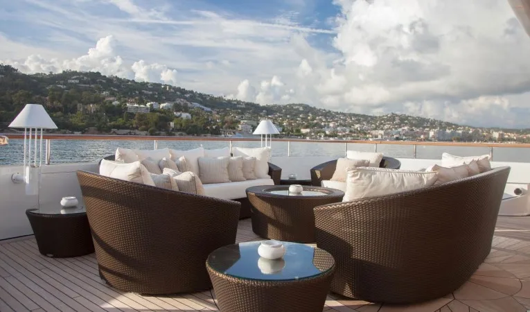 178 Amels Aft Seating