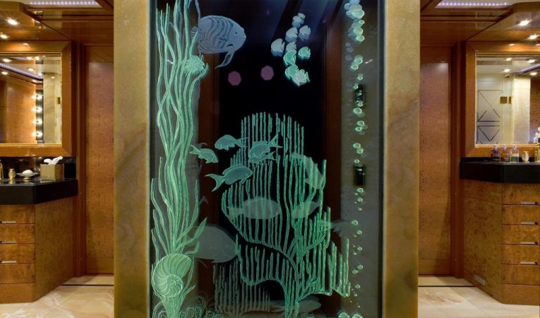 190 Abeking & Rasmussen Foyer