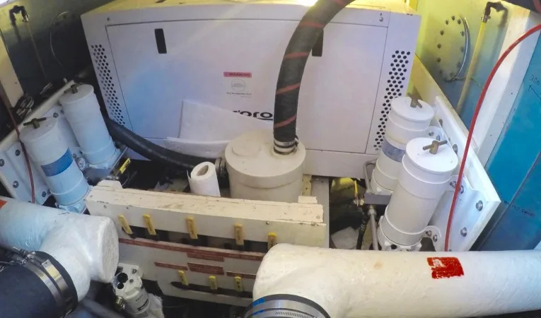 42 Grand Banks Generator