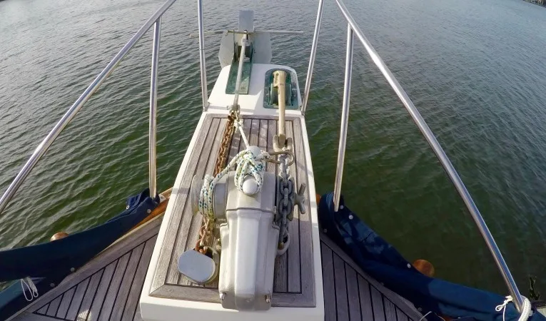 42 Grand Banks Windlass